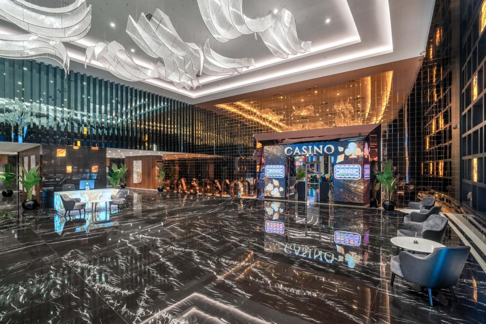 Grand Sapphire Resort & Casino Trikomo Exterior foto